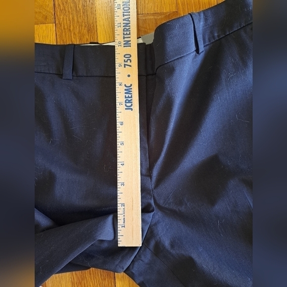 Ann Taylor Signature Women's Size 6 Black Cropped Leg Black Pleated NEW Pants - Picture 11 of 11